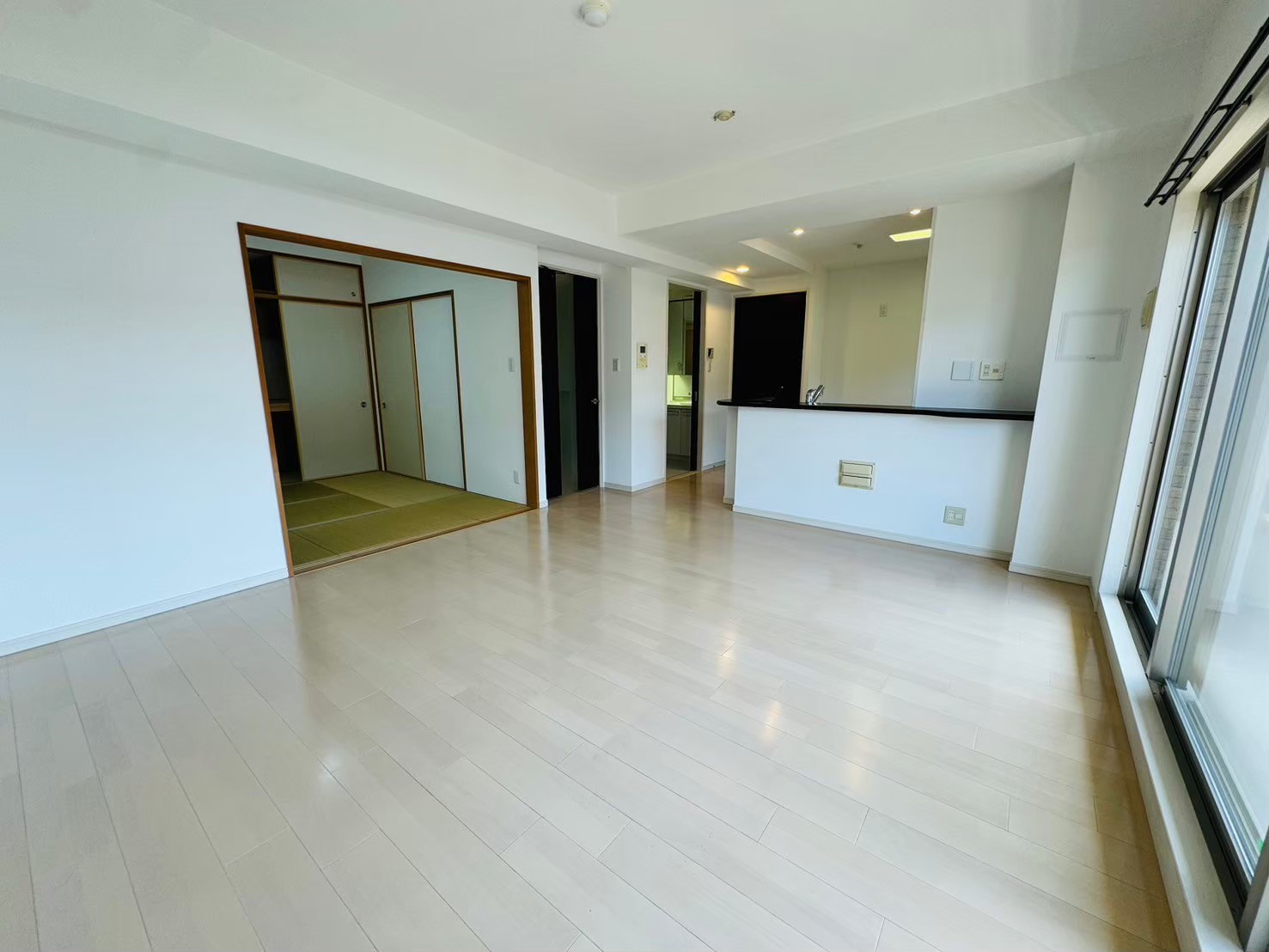 LINE_ALBUM_パデシオン木幡駅前425 リフォーム完了後_240912_8